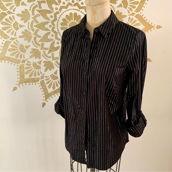 Apt 9 black blouse with silver pinstripe S - Picture 1 of 8